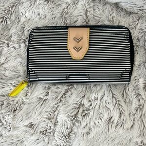Stella & Dot Madison Tech Wallet - navy breton stripe